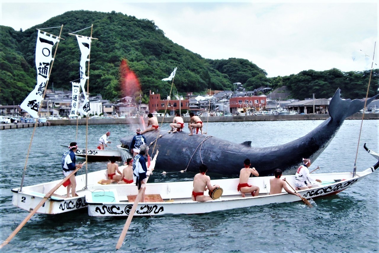 青海島 古式捕鯨の里 通 かよい せむら牡蠣